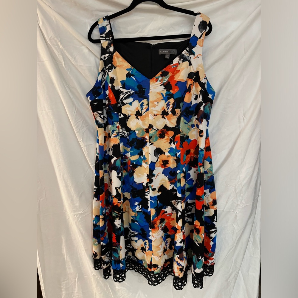 Floral Pattern With Patchwork Eyelet Hem Dress - image 1